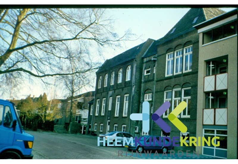 achterzijde voormalige Meisjes school lobith